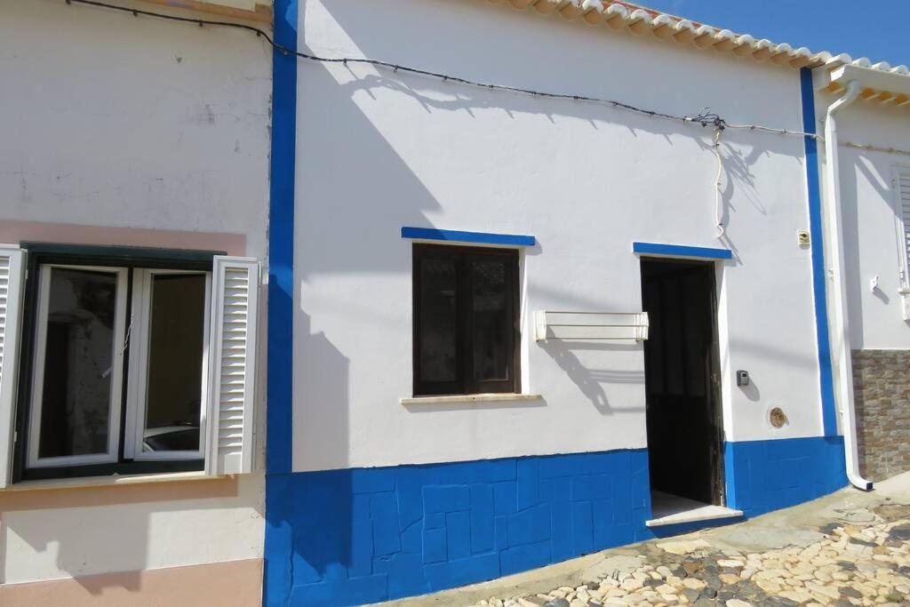 Вілла Casinha De Aldeia No Coracao Da Costa Vicentina Віла-ду-Бішпу Екстер'єр фото